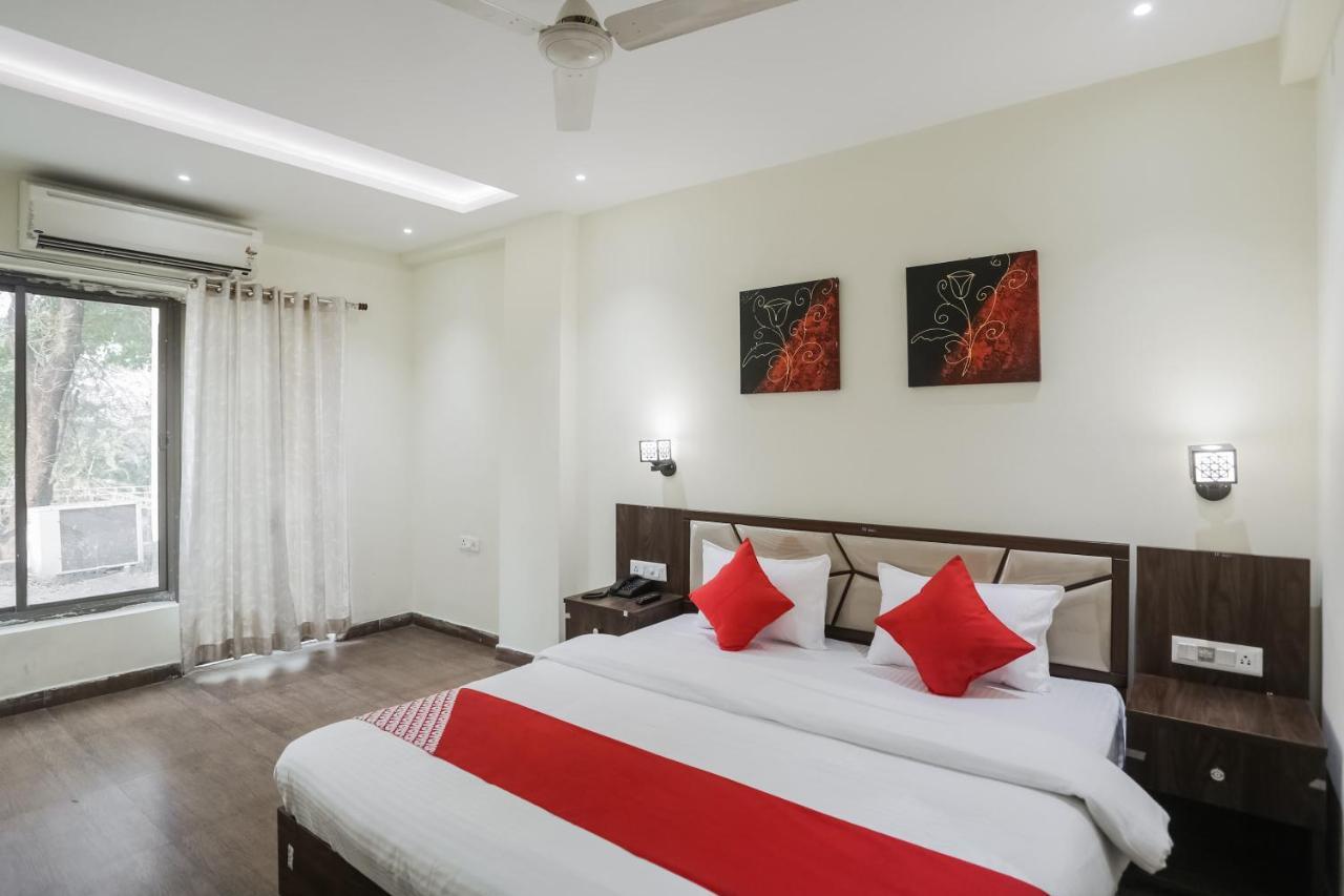 OYO 63134 Hotel Red Queen Raigarh Exterior foto