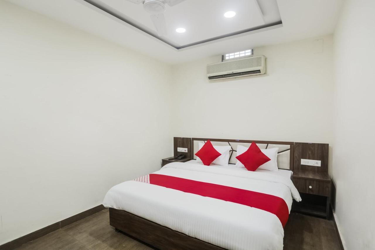 OYO 63134 Hotel Red Queen Raigarh Exterior foto